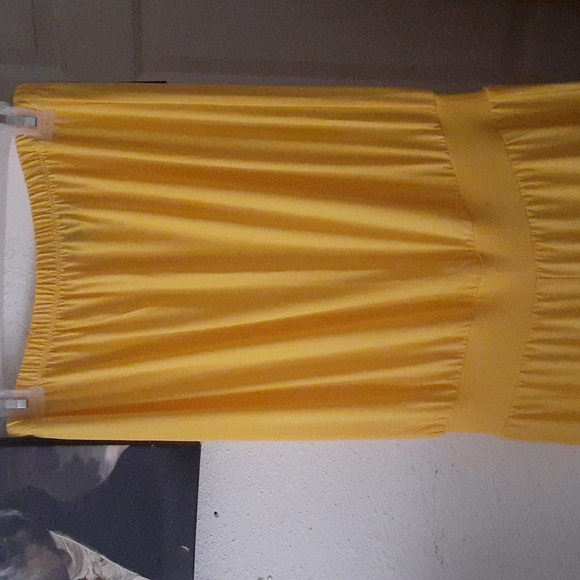 Carmen Marc Valvo Strapless Jumpsuit Yellow NWT - Picture 3 of 6